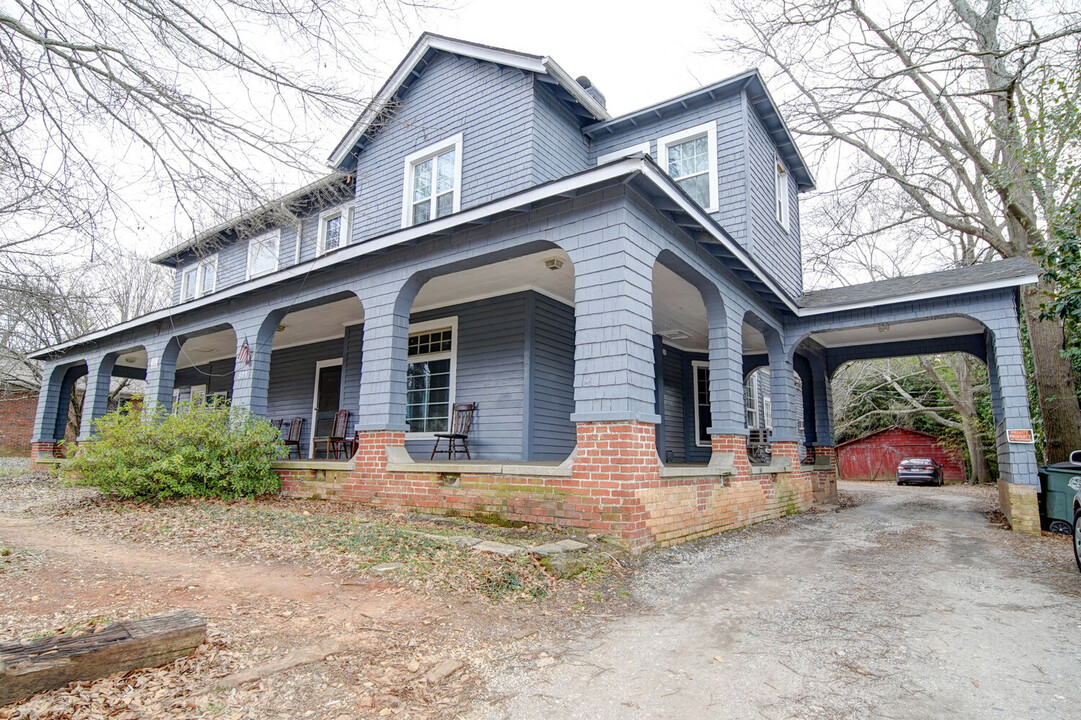 309 W Morgan St in Wadesboro, NC - Building Photo