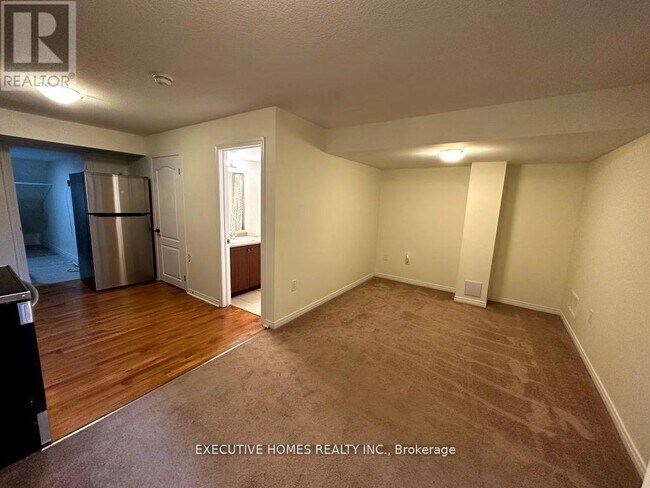 103 Baffin Cres in Brampton, ON - Building Photo - Building Photo