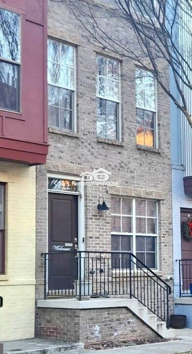 5722 45th Ave in Hyattsville, MD - Foto de edificio