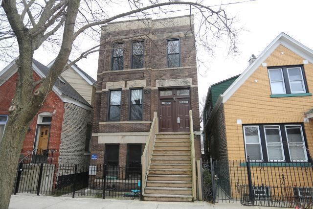 2031 W Moffat St in Chicago, IL - Building Photo