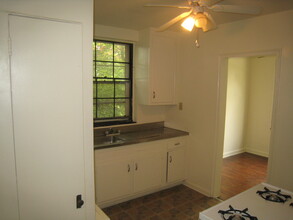 530 Castleton Ave, Unit 530 in Staten Island, NY - Building Photo - Building Photo