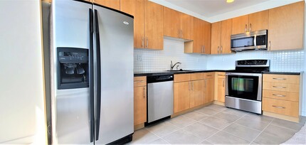 300 S Australian Ave, Unit 814 in West Palm Beach, FL - Building Photo - Building Photo