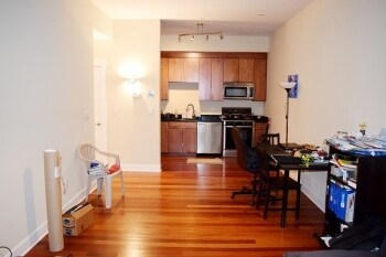 29 Wheeler St, Unit 1 in Cambridge, MA - Building Photo - Building Photo