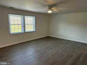 29595 Dutchmans Ln in Easton, MD - Building Photo - Building Photo