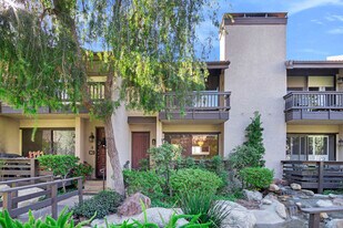 21800 Marylee St, Unit 59 in Woodland Hills, CA - Building Photo