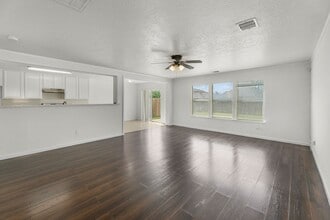 2626 Skyview Cove Court in Houston, TX - Building Photo - Building Photo