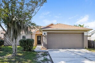 1009 Black Willow Dr in Oviedo, FL - Building Photo