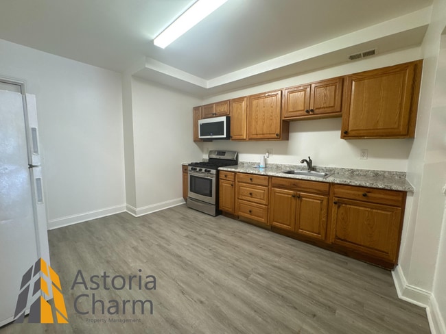 property at 1303 N Milton Ave