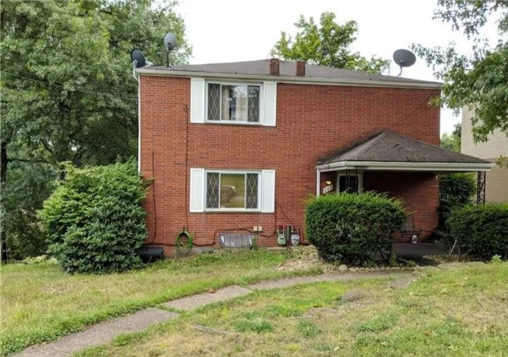 142-146-146 Ritzland Rd in Pittsburgh, PA - Building Photo