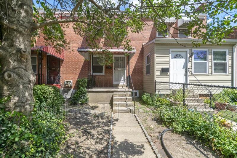 3033 Seamon Ave in Baltimore, MD - Building Photo