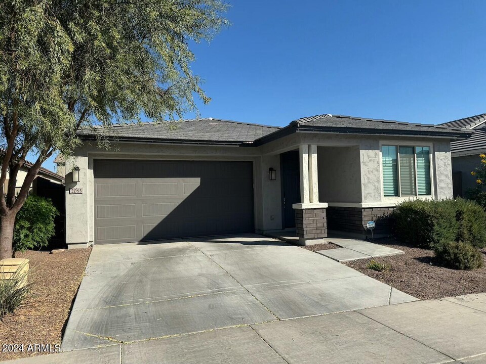 2085 N 209th Ln in Buckeye, AZ - Building Photo