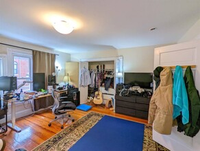 35 Calumet St, Unit 4 bed in Boston, MA - Foto de edificio - Building Photo