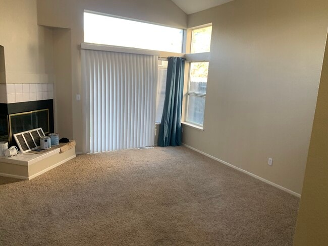 4113 Kern St in Antioch, CA - Building Photo - Building Photo