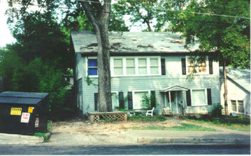 2710 Whitis Ave in Austin, TX - Building Photo - Building Photo