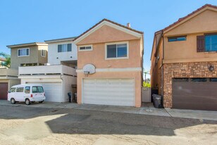 603 10th St in Huntington Beach, CA - Building Photo