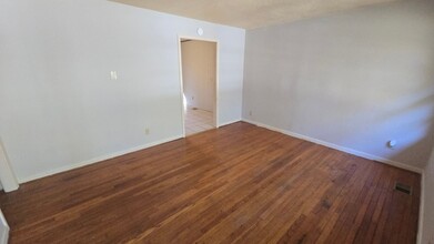 1124 Slash Pine Ln in Columbia, SC - Building Photo - Building Photo