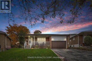 3766 Bayswater Crescent in Mississauga, ON - Building Photo