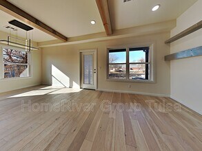 108 N Atlanta St in Owasso, OK - Building Photo - Building Photo
