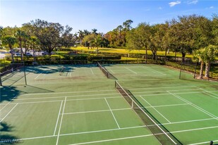 7930 Mahogany Run Ln in Naples, FL - Foto de edificio - Building Photo