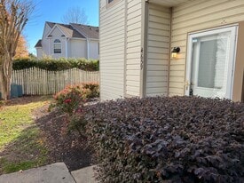 4659 Georgetown Pl, Unit 1 in Virginia Beach, VA - Building Photo