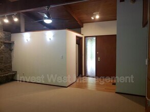 5916 NW Bernie Dr in Vancouver, WA - Building Photo - Building Photo