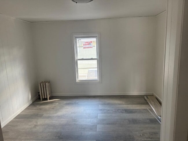 223 Squires Ave in Endicott, NY - Building Photo - Building Photo