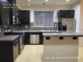 927 NE Wheelock Pl in Hillsboro, OR - Building Photo - Building Photo
