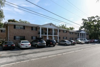 Windsor Arms Apartments in Jacksonville, FL - Building Photo - Building Photo