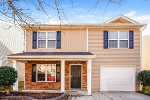 4617 Esmeralda Drive in Charlotte, NC - Building Photo