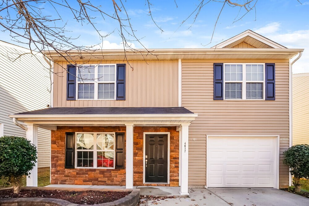 4617 Esmeralda Drive in Charlotte, NC - Building Photo