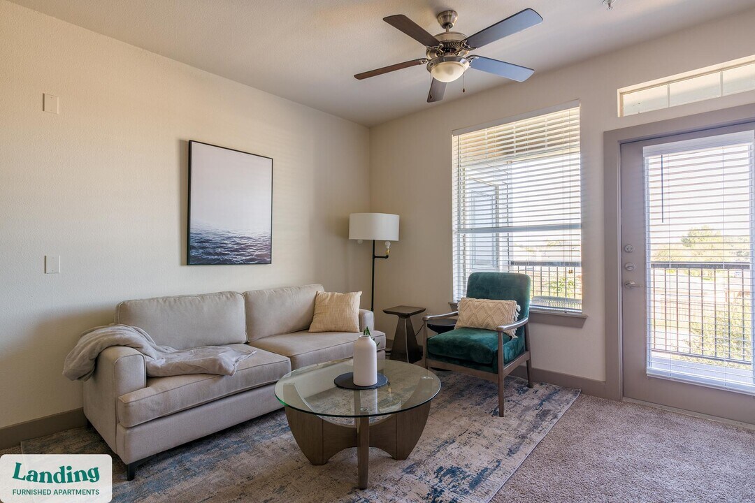 4115 Louetta Rd in Spring, TX - Foto de edificio
