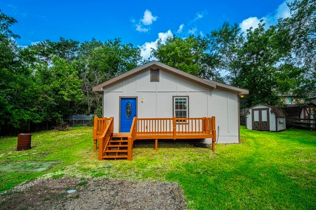 11579 Persimmon St in Willis, TX - Building Photo - Building Photo