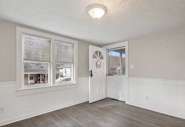 2914 Bay St in Bristol, TN - Foto de edificio - Building Photo