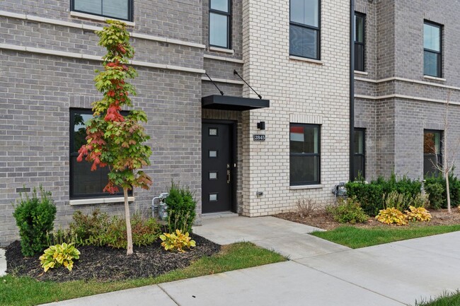 property at 2845 Summers Pl