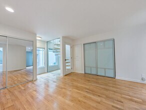 14 Reef St in Marina Del Rey, CA - Building Photo - Building Photo
