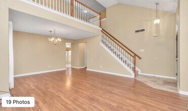 1122 Augusta Dr in Richmond, TX - Building Photo - Building Photo