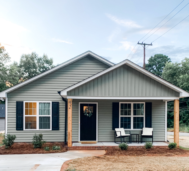 92 Peachtree Ave NW in Concord, NC - Building Photo