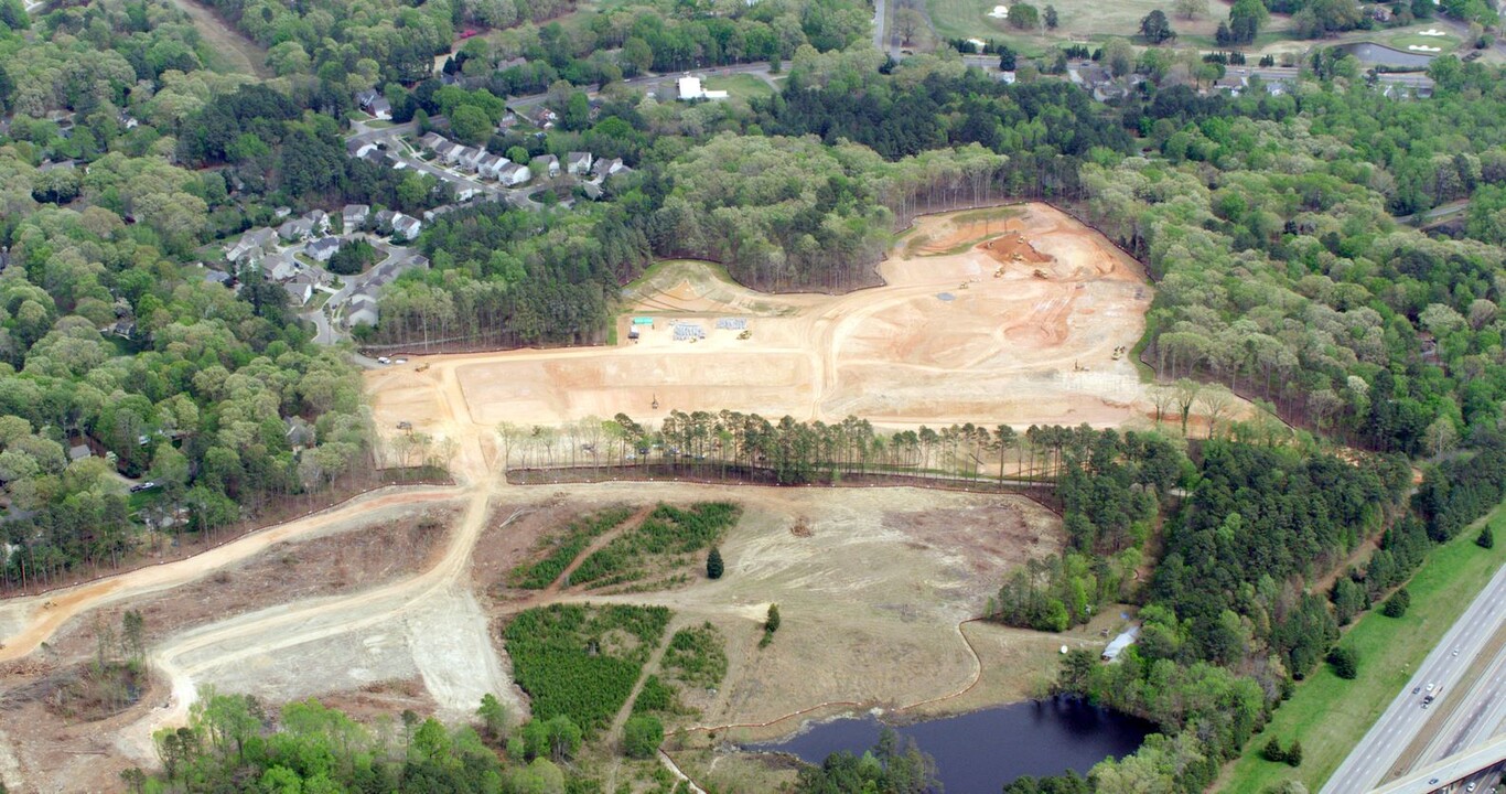 Stonewood Estates in Durham, NC - Building Photo