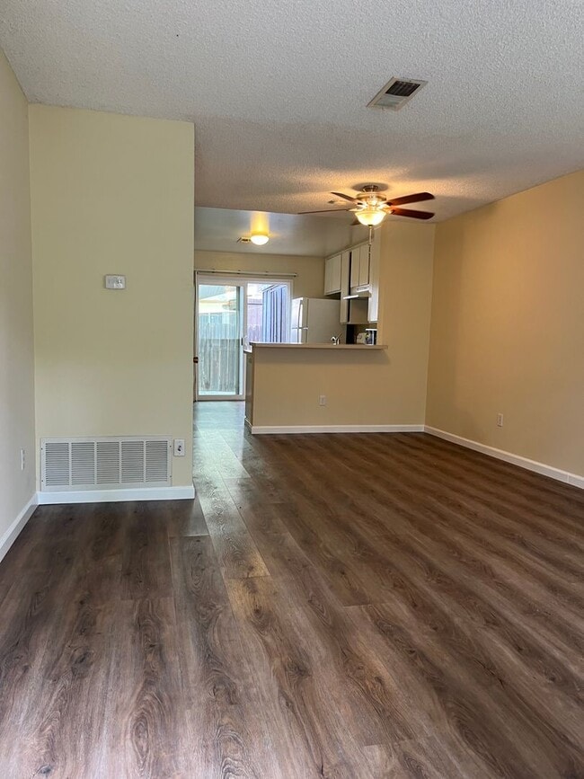 10155 Peaceful Ct in Santee, CA - Building Photo - Building Photo