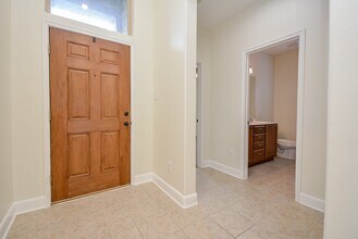 4927 Lattimore Creek Dr in Houston, TX - Building Photo - Building Photo
