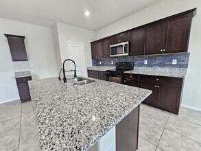 4655 W Ginger Ave in Coolidge, AZ - Foto de edificio - Building Photo