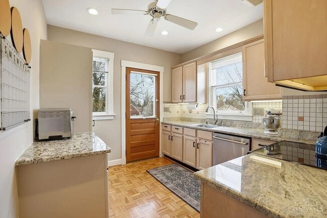 property at 3637 Brentwood Ave