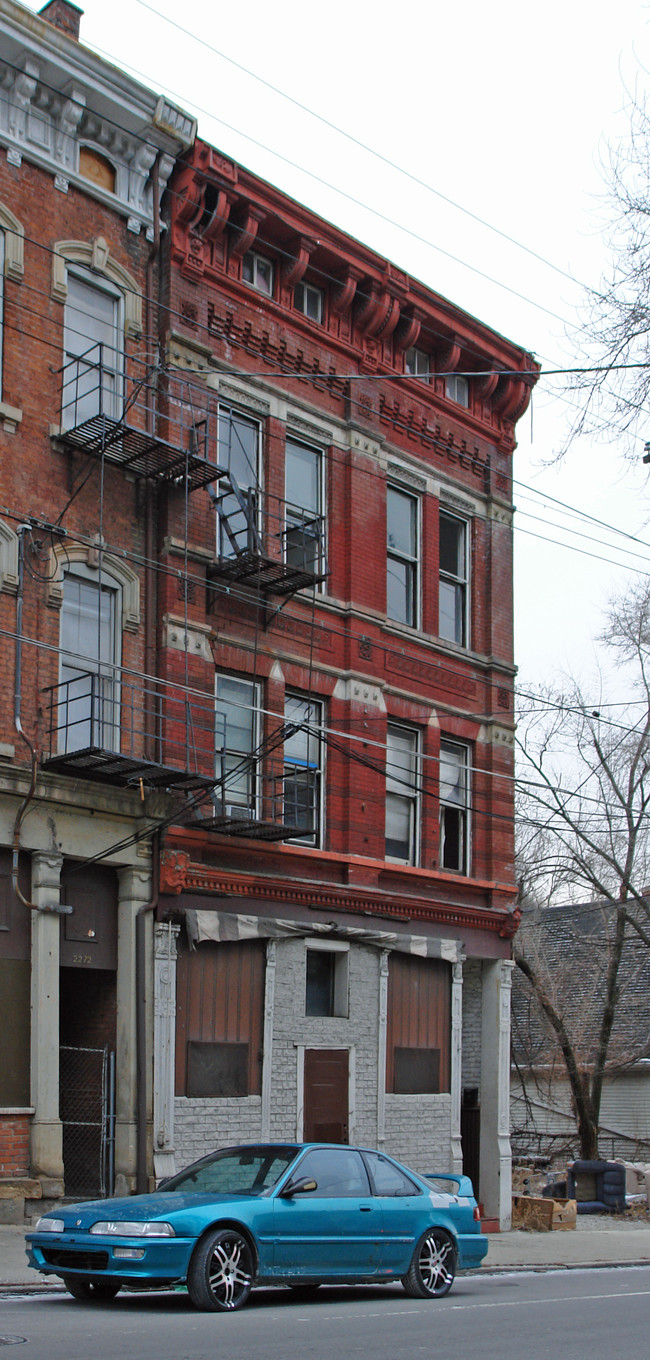 2270 Vine St in Cincinnati, OH - Building Photo - Building Photo