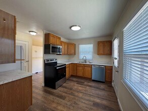 1205 Aspen Ave in Colorado Springs, CO - Building Photo - Building Photo