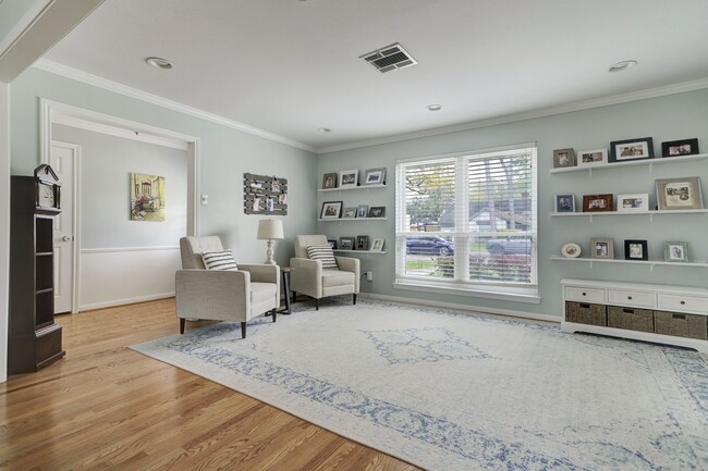 12318 Woodthorpe Ln in Houston, TX - Building Photo - Building Photo