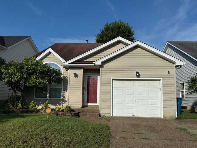 property at 10412 Pinoak View Dr