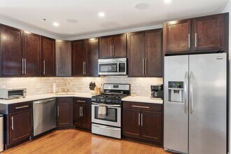 339 D St in Boston, MA - Foto de edificio - Building Photo