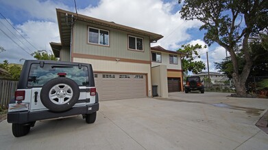 891 Kainui Dr in Kailua, HI - Building Photo - Building Photo