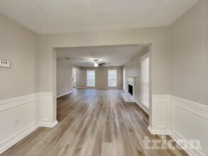 223 Towler Shoals Dr in Loganville, GA - Foto de edificio - Building Photo