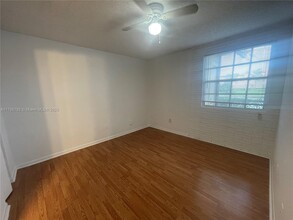 1283 SW 46th Ave in Pompano Beach, FL - Building Photo - Building Photo